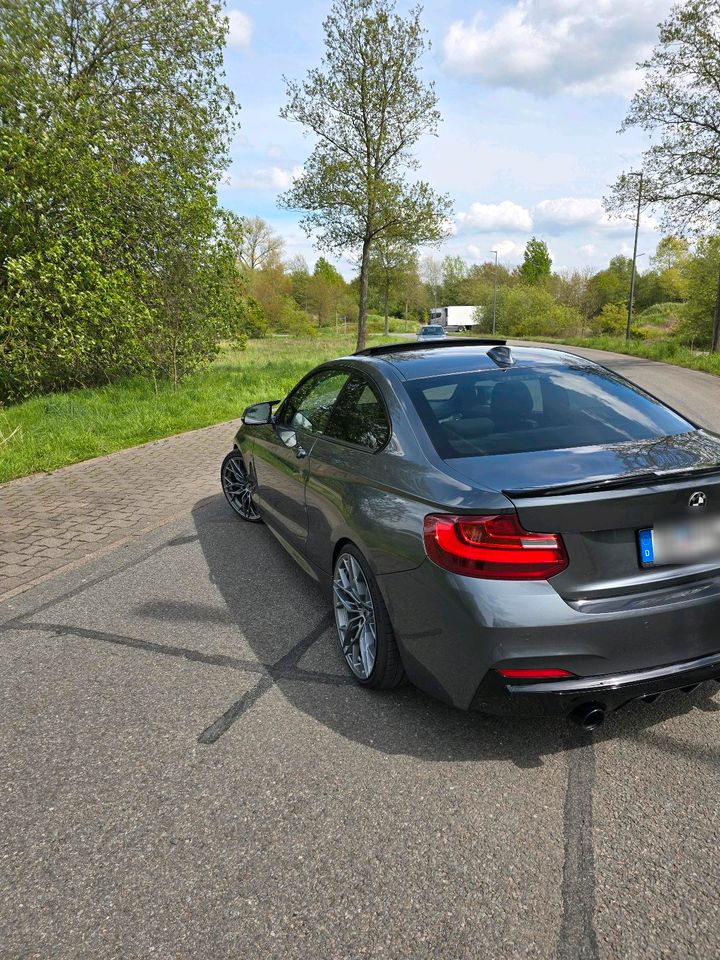 BMW F22 M235i Coupé in Celle