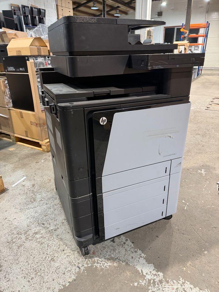 HP LaserJet M880 Enterprise Multifunktionsdrucker in Mogendorf
