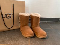 UGG Bailey Bow II Winterboots/Winterstiefel NEU! Nordrhein-Westfalen - Kerpen Vorschau