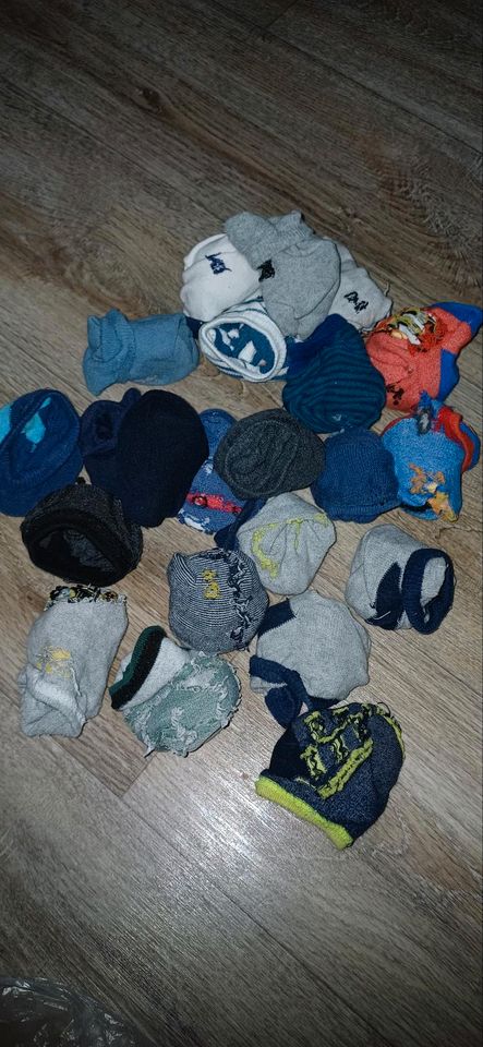 Sockenpaket Junge Gr. 27-30 Sneaker in Stralsund