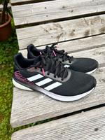 Adidas Boost Damenschuh ASTRARUN 9 1/2 Sachsen - Leisnig Vorschau