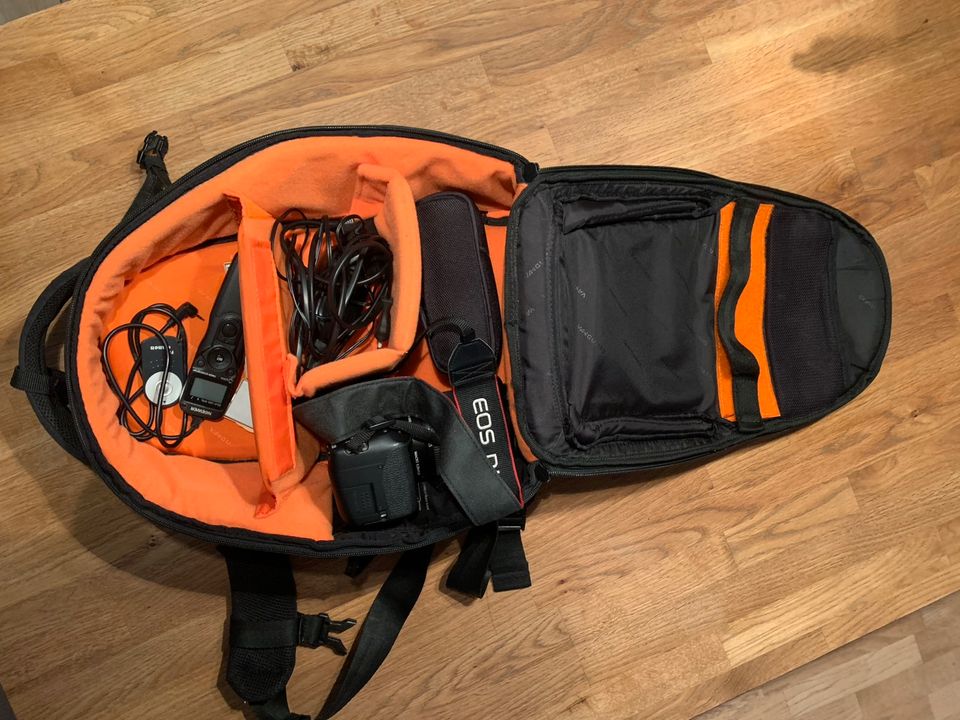 Canon 700D mit richtig viel drumherum - Zubehör - Rucksack in Bad Harzburg