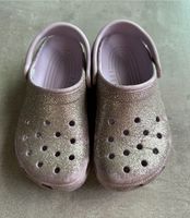 Crocs Lila Glitzer J2 Größe 33 - 34 Nordrhein-Westfalen - Espelkamp Vorschau