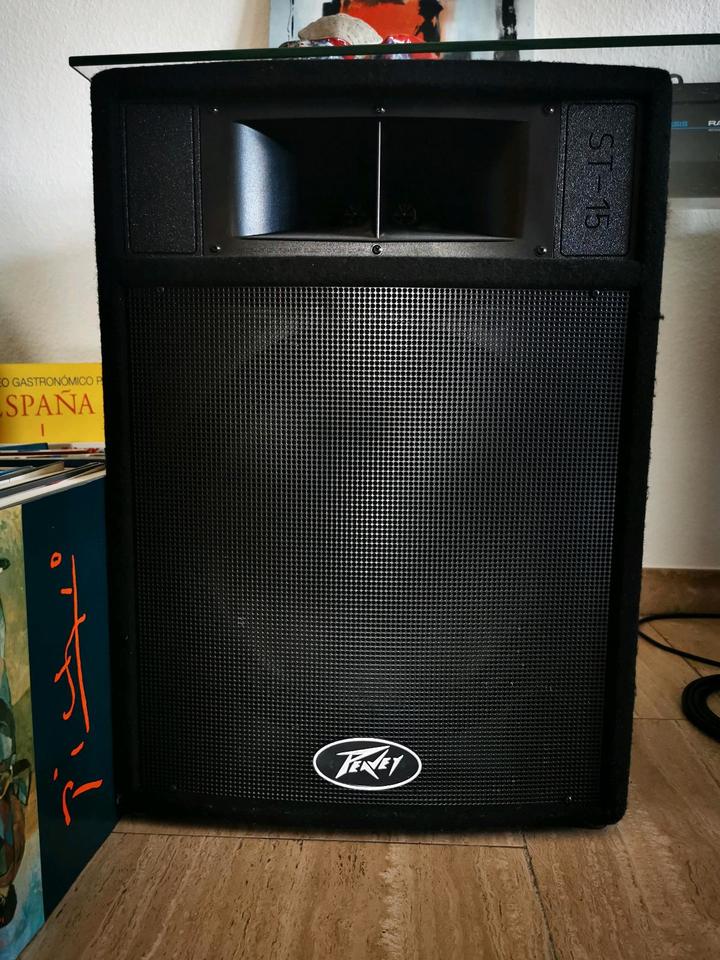 2x Peavey St-15 + 2x neue 5m Klinkenkabel (nur Heimkinonutzung) in Brühl