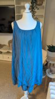 Kleid in Blau mit wunderschönem Muster im Rücken M/L Hessen - Knüllwald Vorschau