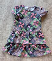 Kleid mit Windrädern, katvig, Gr. 98 Niedersachsen - Königslutter am Elm Vorschau