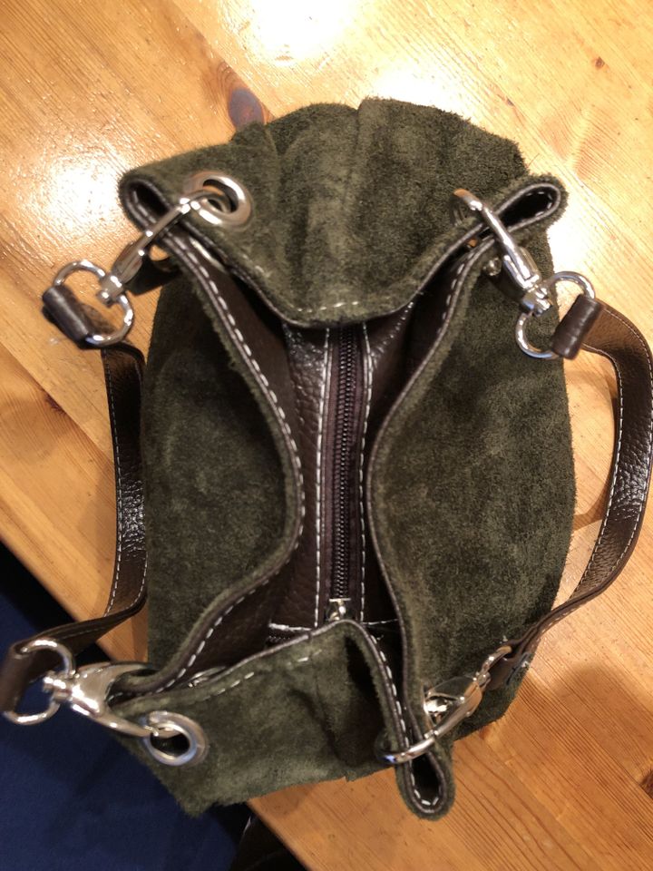 Handtasche Wildleder Tasche mit Henkeln braun neu in Hamburg