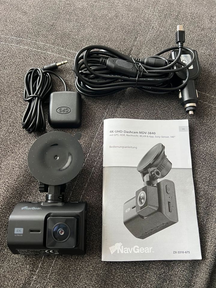 Dashcam NavGrar MDV-3840 in Stollberg