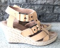 Esprit Sandalen Wildleder Gr. 40 41 sand farben mit Schnallen Düsseldorf - Wersten Vorschau