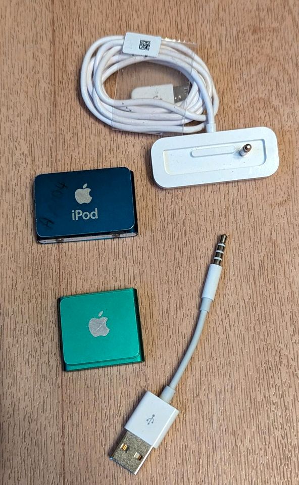 2 x Apple iPod shuffle - A1373, A1204, je 2GB, türkis und blau in Hamburg