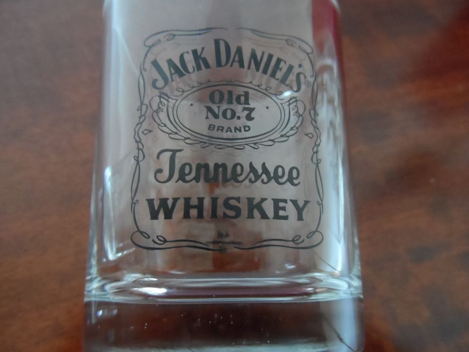 3 x Jack Daniel's Tennessee Whiskey Gläser und 2 weitere in Bruchsal