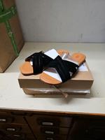 Neue UGG Damen Schlappen Schuhe Braun Schwarz 36 Baden-Württemberg - Ihringen Vorschau