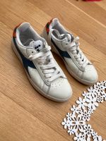 Diadora Sneaker mit blauen und orangenen Leder Details Baden-Württemberg - Weil am Rhein Vorschau