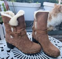 UGG Stiefeletten Hamburg-Nord - Hamburg Groß Borstel Vorschau