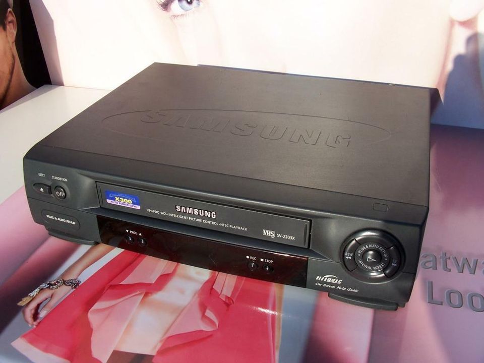 Suche Verkäufer für Audio Hifi Lautsprecher CD/DVD Player Video in Viersen