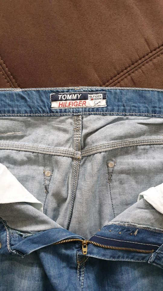 Tommy Hilfiger Jeans in Leipzig