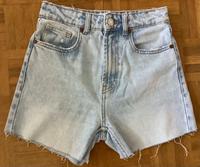 Zara Short Damen Größe XS kurze JEANS Kr. Altötting - Burghausen Vorschau