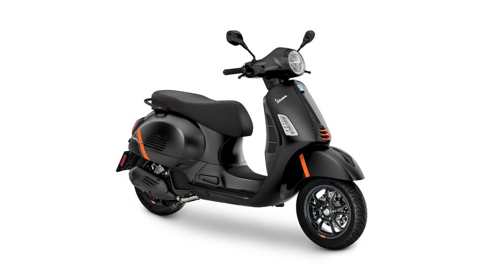 Vespa GTS 125 Super Sport RST 2023 - Neufahrzeug in Coerde