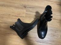 Tommy Hilfiger Gummi Stiefeln - Gr. 38 dunkelblau Halbstiefel Köln - Worringen Vorschau