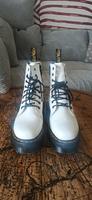 Dr.Martens Plateaustiefel JADON Glattleder, weiß, Gr. 40/41 Nordrhein-Westfalen - Kürten Vorschau