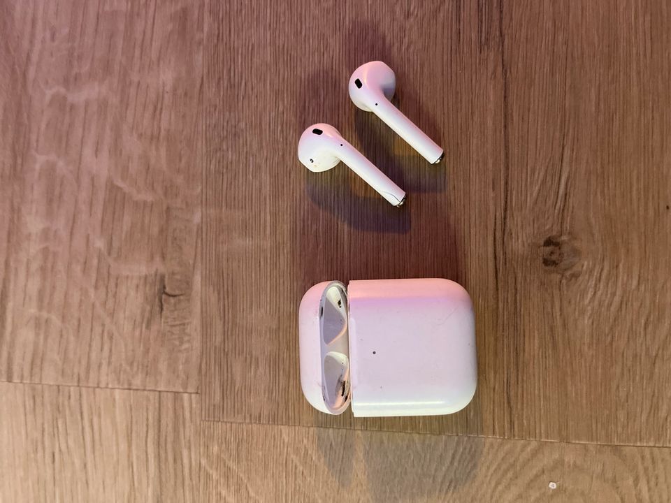 Apple AirPods in Hannover