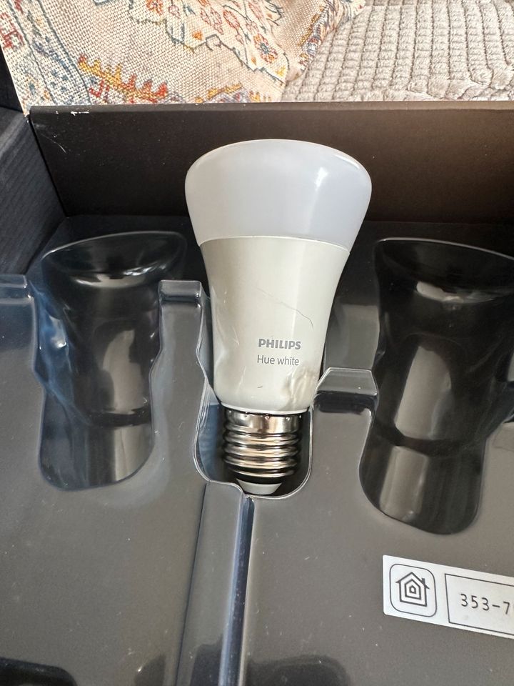 Smart LED-Lampe Phillips hue Glühbirne in Troisdorf