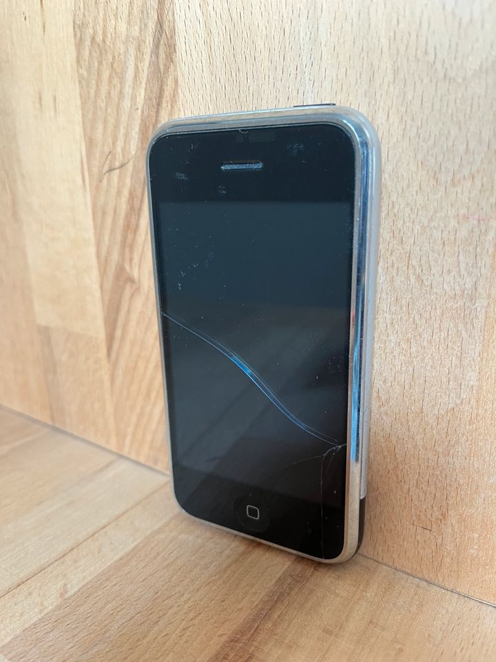 iPhone 2 8gb in Berlin