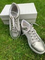 Schuhe, Sneaker / GEOX / Ladies, Girls / Gr. 36 München - Allach-Untermenzing Vorschau
