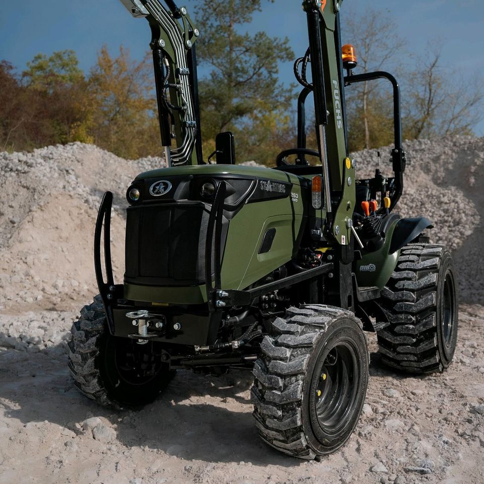 Startrac 263 Allradtraktor Kleintraktor Frontlader Hoflader in Wald Oberpf.