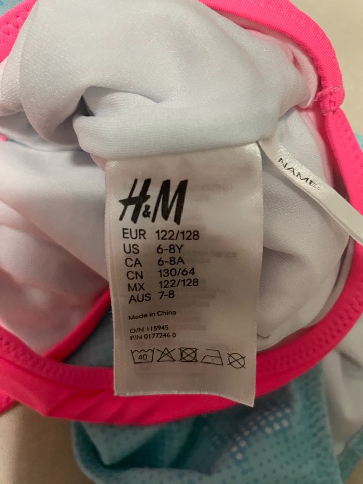 Badeanzug h&m 122/128 Mädchen in Östringen