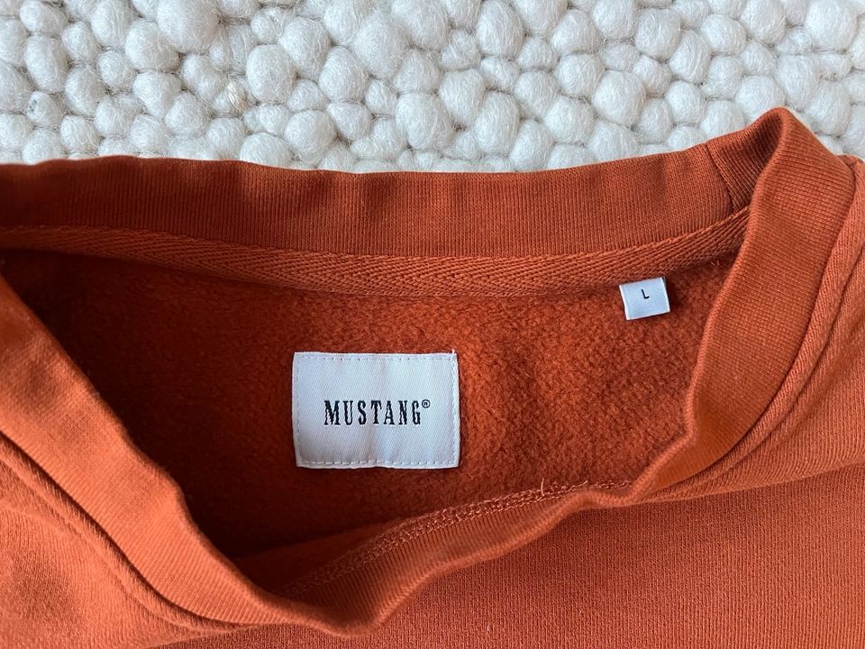 Mustang Sweatshirt Pullover Gr. L in Dudeldorf