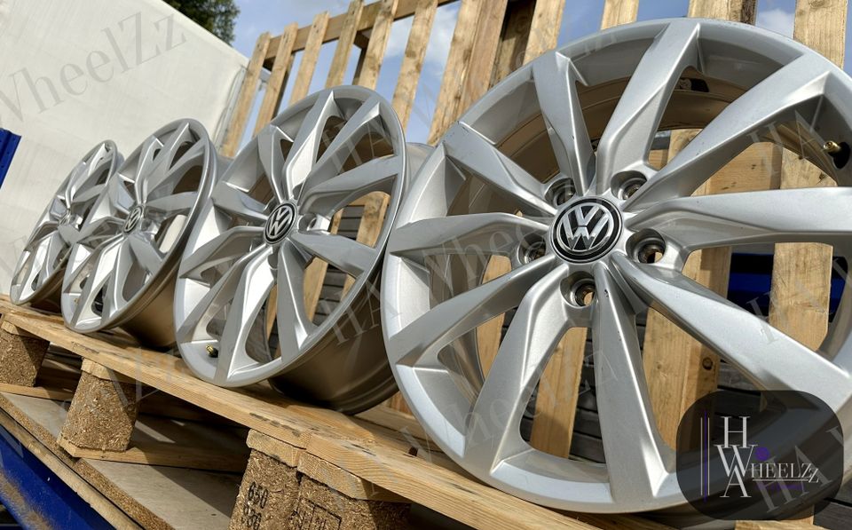 NEUWERTIG ➡️ 4x 17 ZOLL ORIGINAL VW Golf 7 VII 6 VI Alufelgen Mehrspeichenrad DIJON 5G0601025K 5x112 ET48 Felgen ➡️SAUBER auch Plus Sportsvan Skoda Octavia 5E Seat Leon 5F Audi A3 8V - TOP silber 6x17 in Bünde