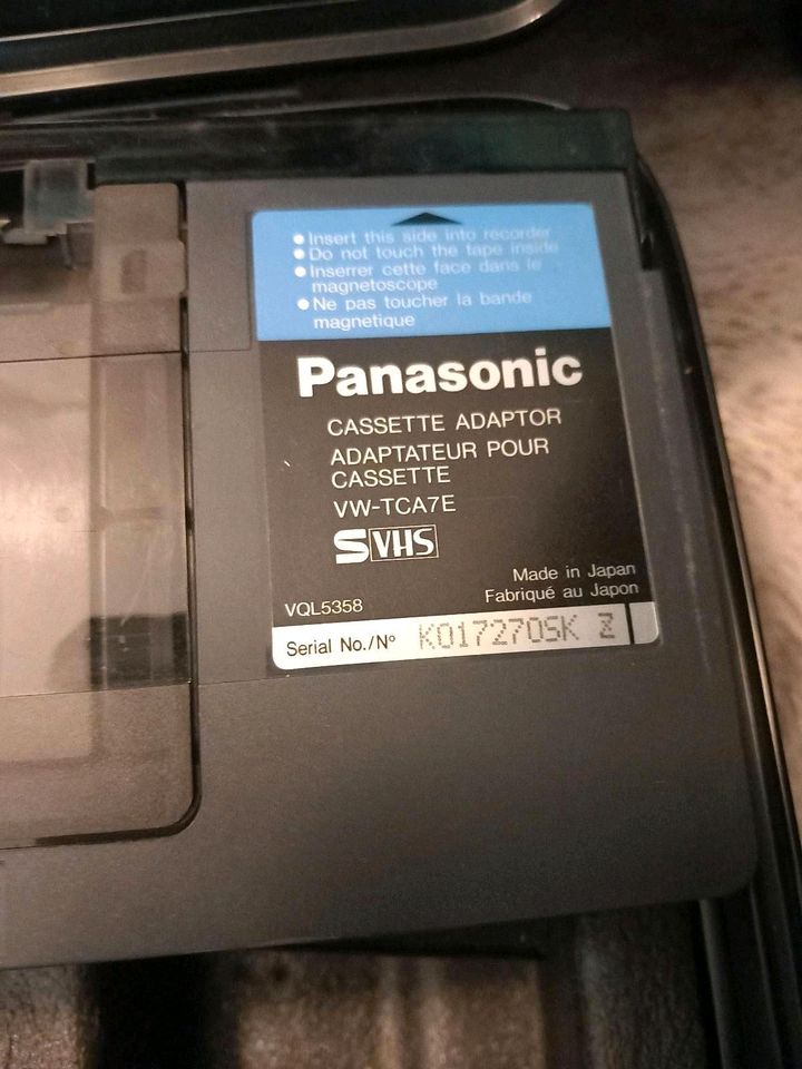 Panasonic Koffer div Zubehör f. Videokamera NV 400PX, mit Zubehör in Karlsruhe