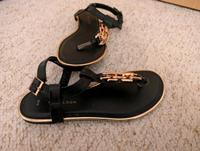 Zehentrenner Sandalen gr 36 Hessen - Gießen Vorschau