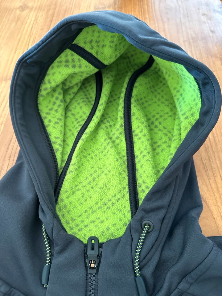 Adidas softshell Jacke Gr.XL in Dinslaken