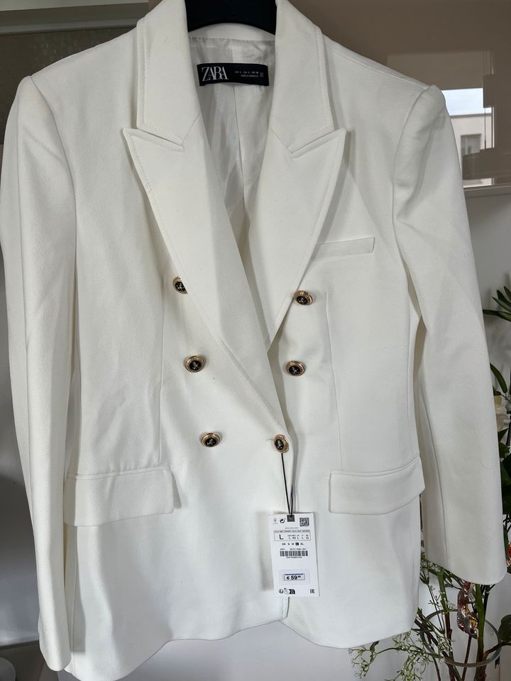 Blazer von Zara gr L in München