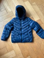 Benetton Steppjacke Mädchen dunkelblau 122/128 Bremen - Schwachhausen Vorschau