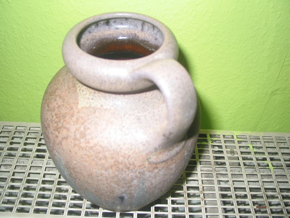 Vase makellos h= 20 cm Boden = 10 cm in Hannover