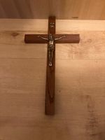 Schönes altes Holzkreuz mit Figur Messing? Niedersachsen - Ritterhude Vorschau