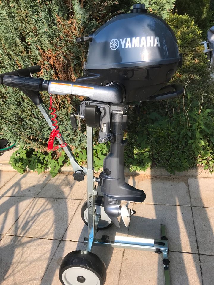 Yamaha 2,5 PS 4 Takt 4h gelaufen, 2021, Originalrechnung+Trolley in Rheinsberg