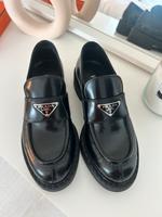 Prada Loafer schwarz Gr.37 Top Wiesbaden - Nordenstadt Vorschau