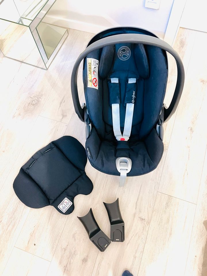 Cybex Babyschale Cloud T i-size in Berlin