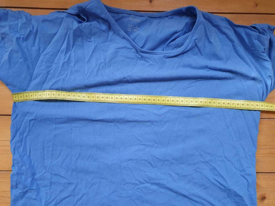 T-Shirt von Esmara in L, 44/46, Schulterausschnitte, Stretch in Edewecht