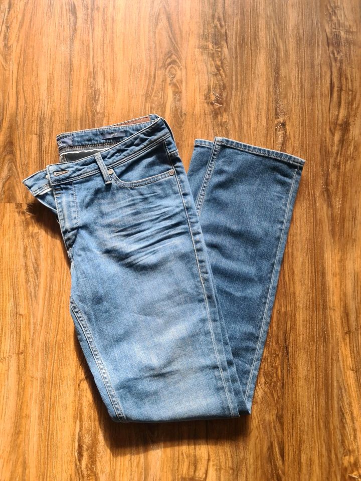 Bogner Stretch-Jeans* W34 x L34* NEU! in Berlin