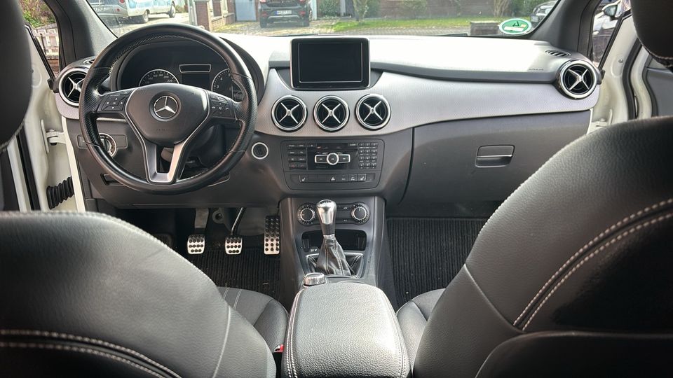 Mercedes Benz B Klasse B200 Sport Paket Blue Efficiency W246 in Neumünster