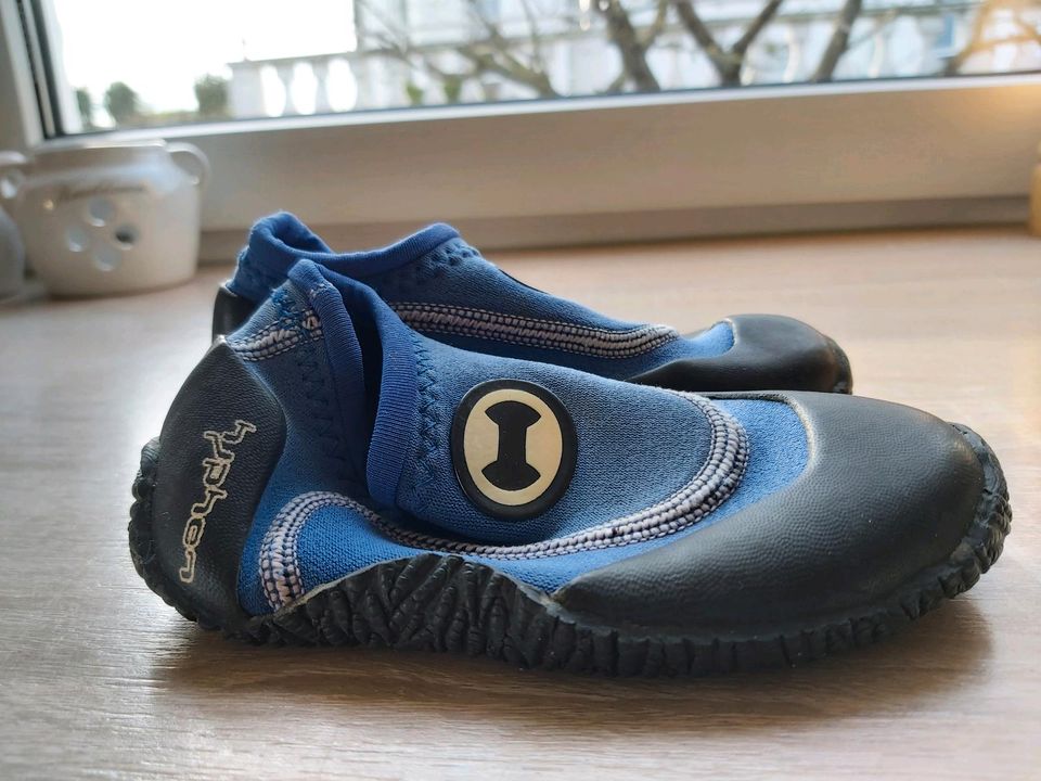 Badeschuhe in Oberhaid