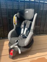 Britax Römer Dualfix M i-Size TOP ZUSTAND drehbar Frankfurt am Main - Eschersheim Vorschau