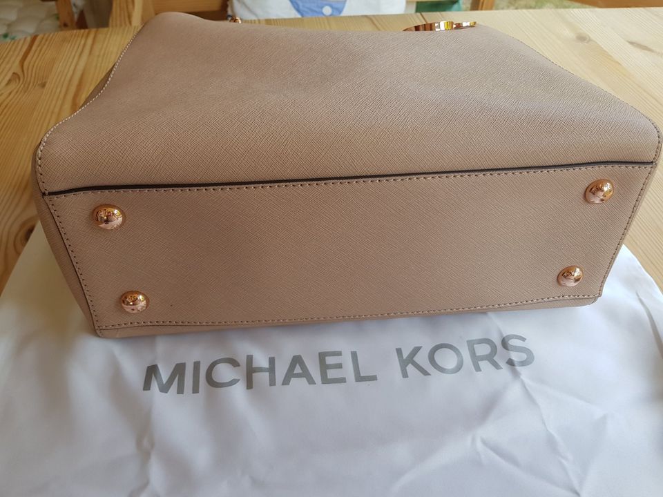 Michael Kors Handtasche + Geldbörse ORIGINALE alles UNBENUTZT in Westerholt