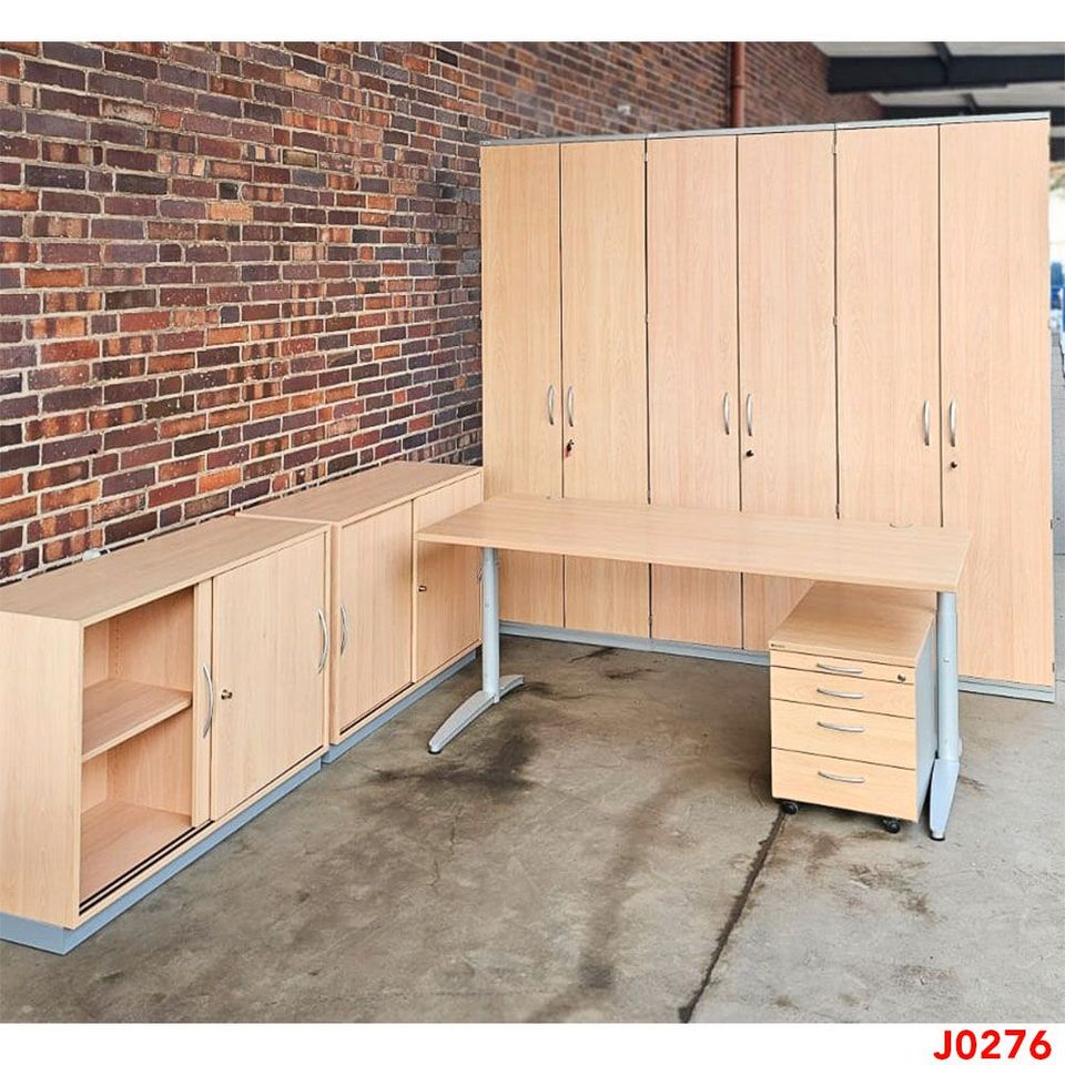 20x Büromöbel Set: Schreibtisch PALMBERG Aktenschrank Sideboard in Berlin