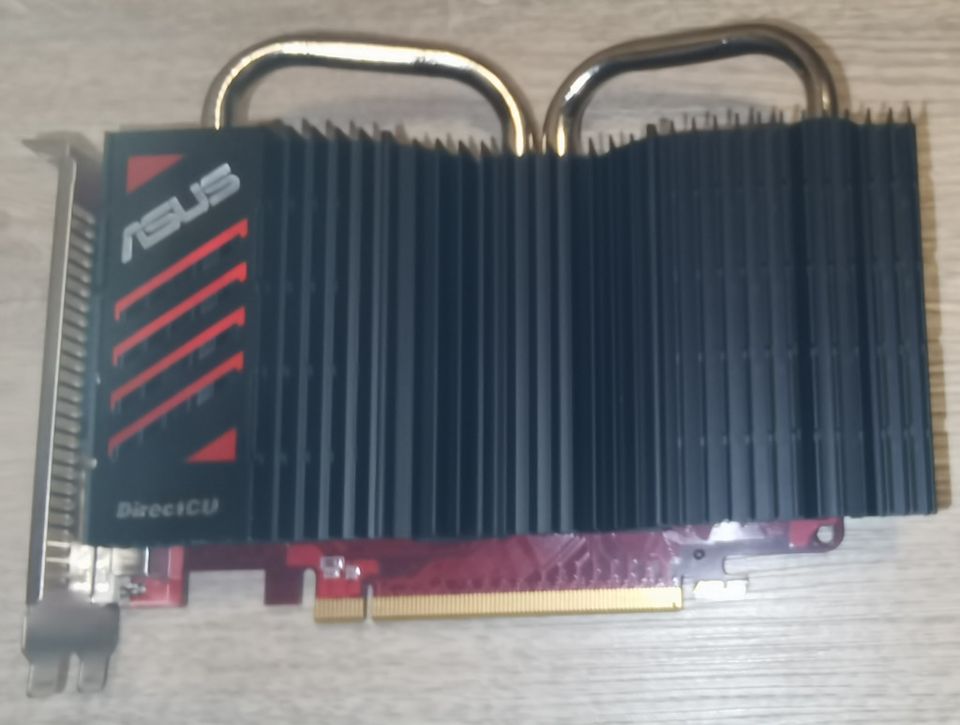 AMD Radeon HD6670 - Passiv gekühlt (ASUS EAH6670) in Niedernhausen